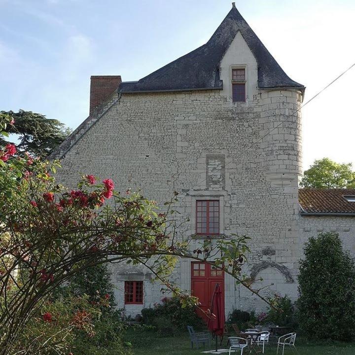 Gite Du Manoir Des Roches Saires Kültér fotó
