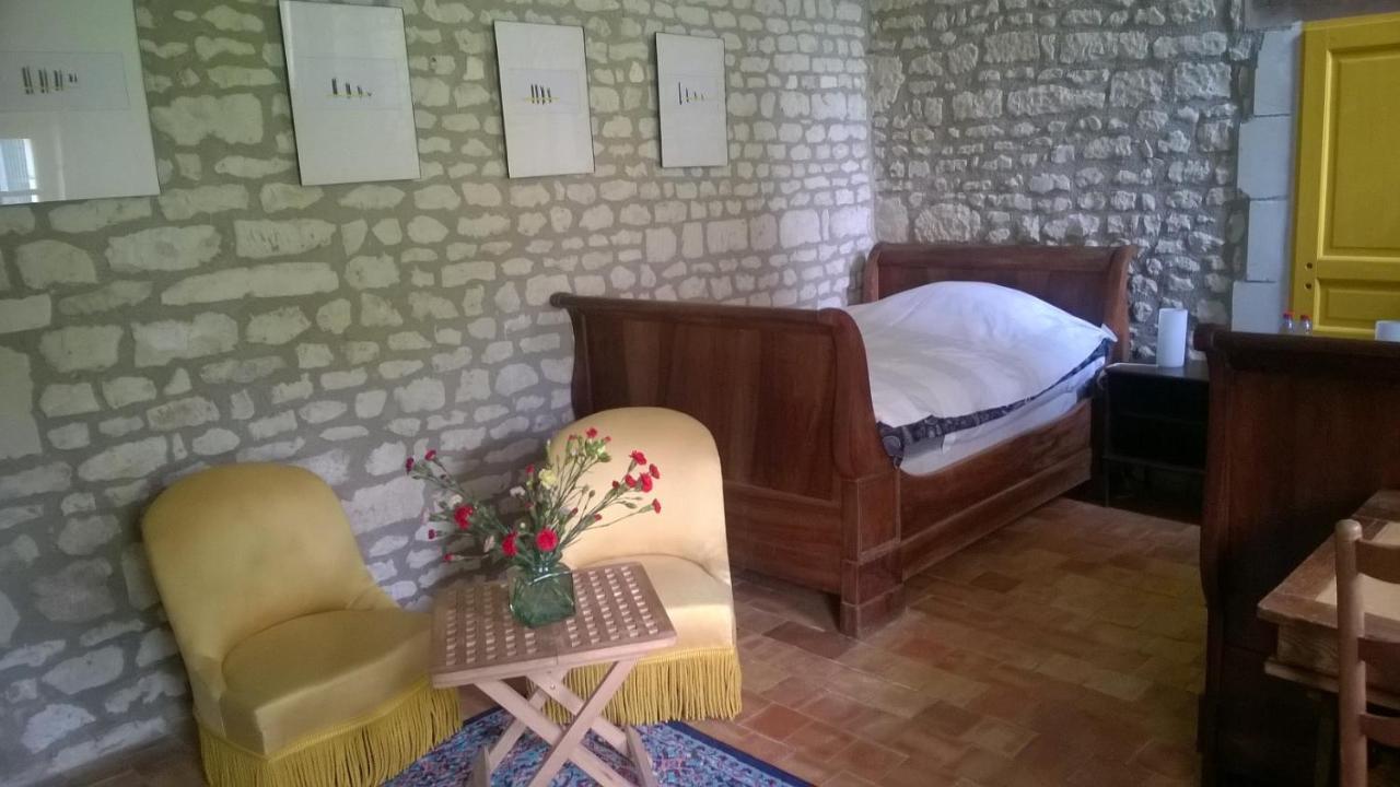 Gite Du Manoir Des Roches Saires Kültér fotó